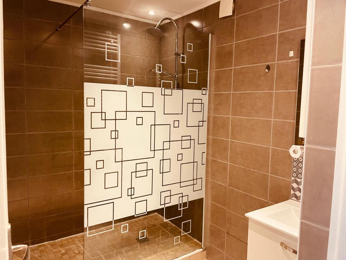 Appartement 2 Chambres Avec Parking Prive Gratuit Діжон Екстер'єр фото